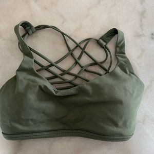 Lululemon sports bra
